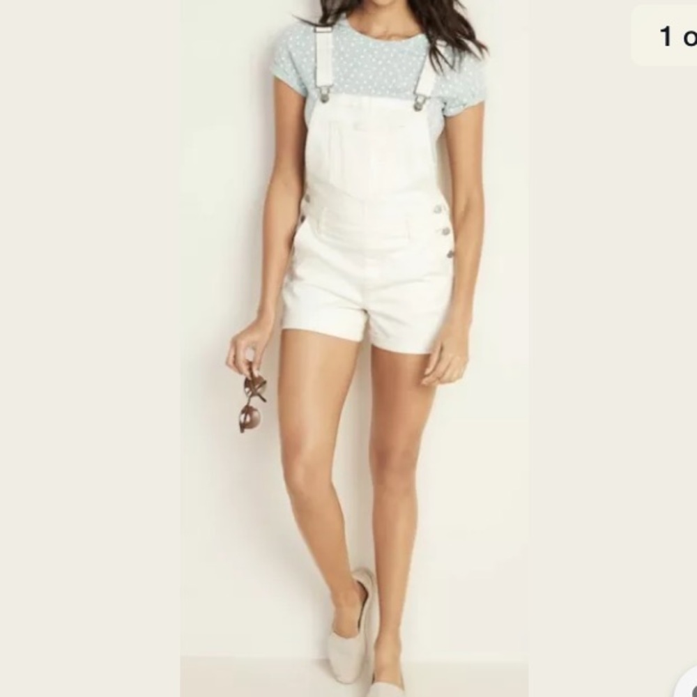 NWT Cream-colored Overall Shorts